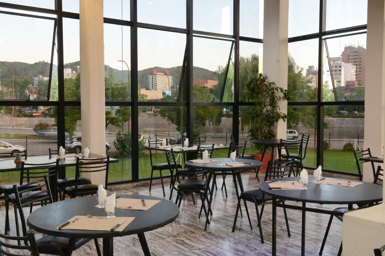 Hotel El Condado 비야카를로스파스 외부 사진