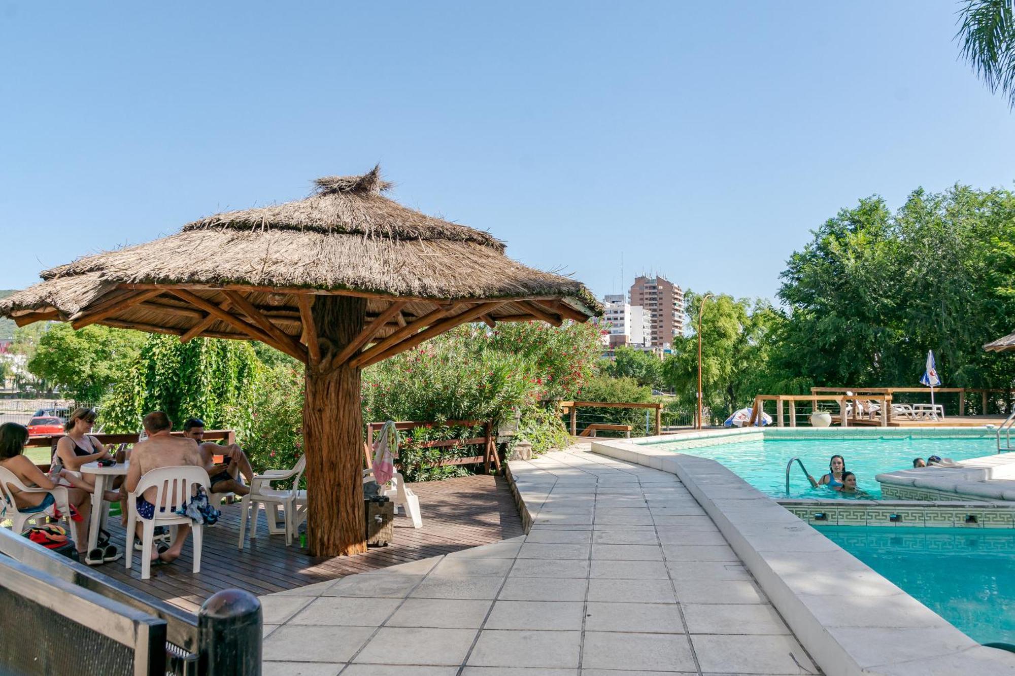 Hotel El Condado 비야카를로스파스 외부 사진